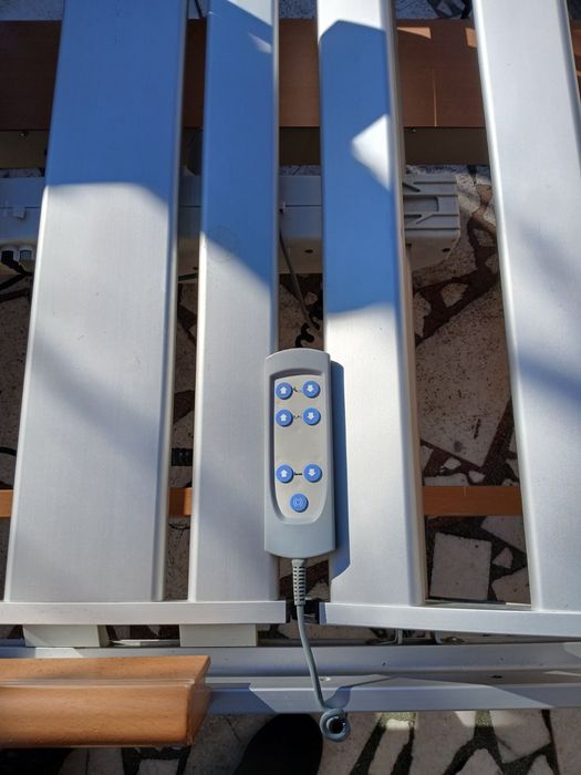 Електрическо легло за лежащоболен