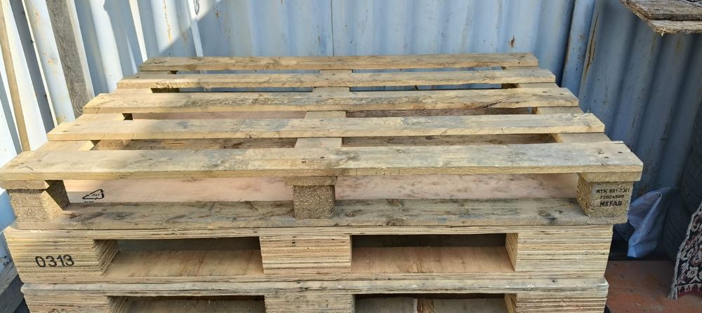 Продам паддоны 7 штук