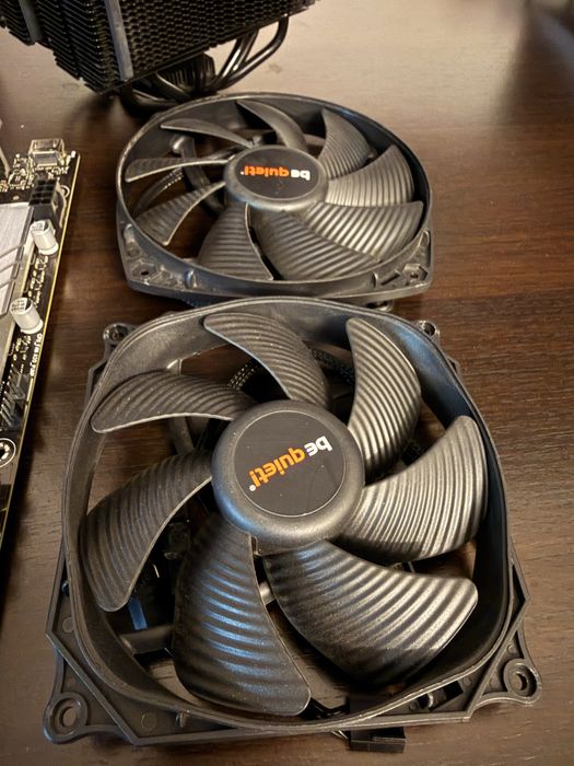 Kit i7 14700KF Asus B760-Plus Be Quiet! Dark Rock 4 Pro impecabile