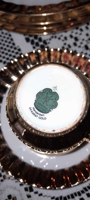 Баварски сервиз за чай с 24каратово златно покритие.