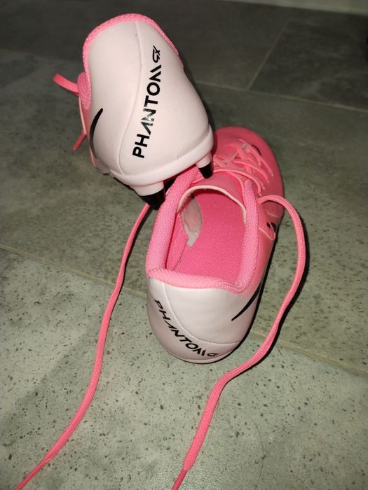 Чисто нови бутонки 32 номер