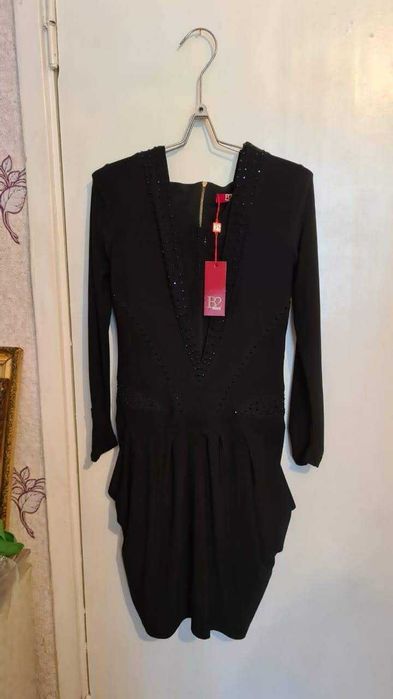 Продам женские платья, р-ры от 38 до 46. Из Европы, есть новые.