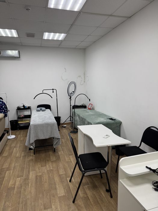 Девочки продам студию салон красоты