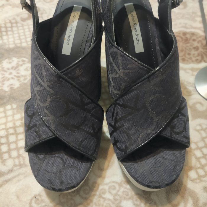 Малки нежни краченца