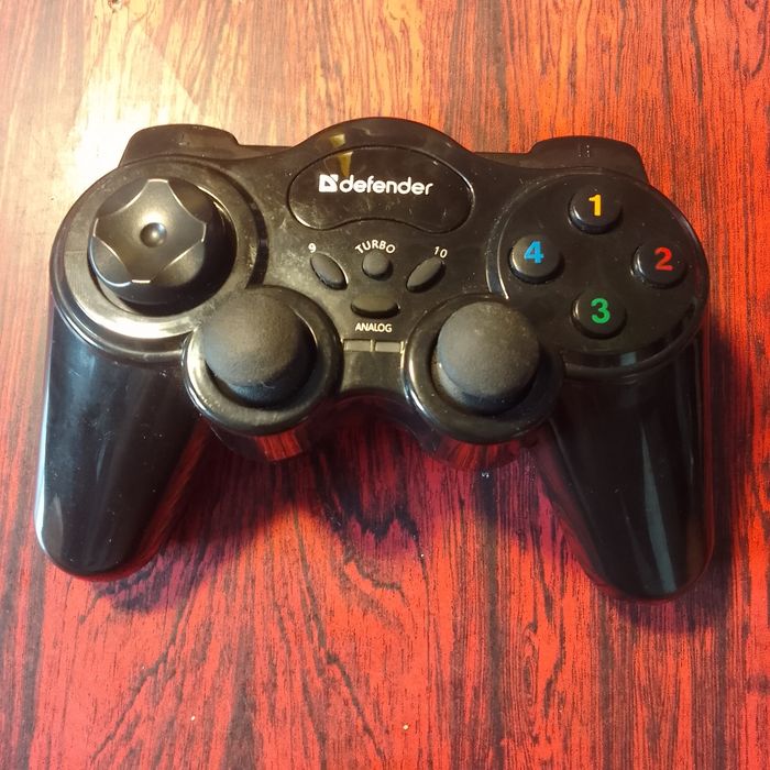 Джойстики игровые.