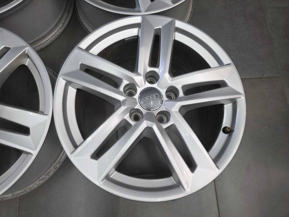 Джнати 17 - Audi