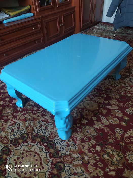 Детский столик из пластика