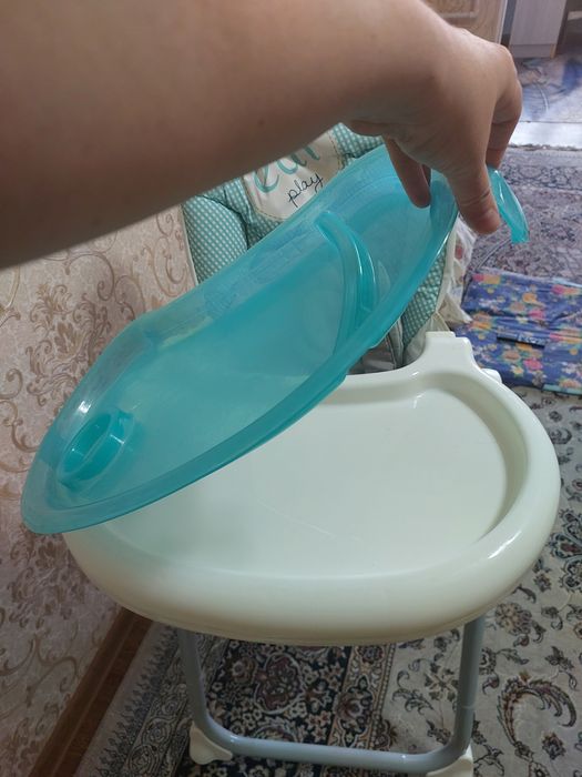 Продам стульчик для кормления