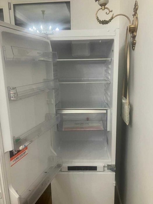 Холодильник Hotpoint Ariston