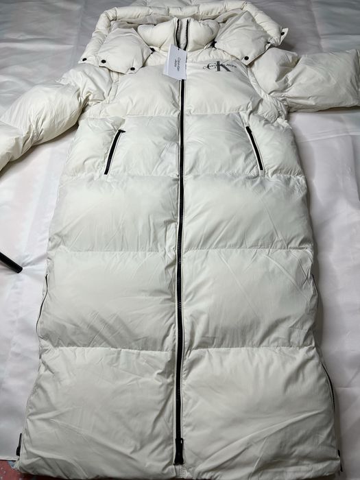 Пуховик новый куртка Calvin Klein