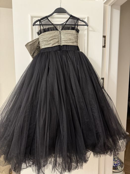 Платье вечернее на девочку 8-10 лет