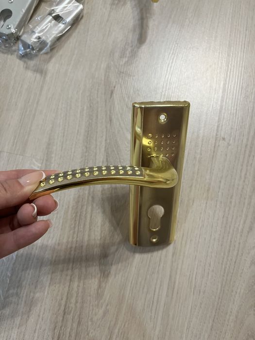 Дверной замок НОВЫЙ