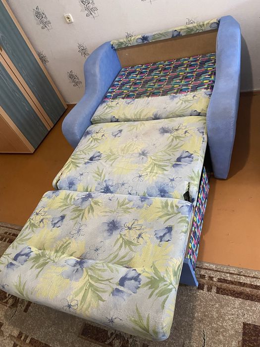 Раскалдной диванчик