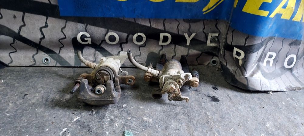 Etrieri  stg si dreapta spate Smart ForFour