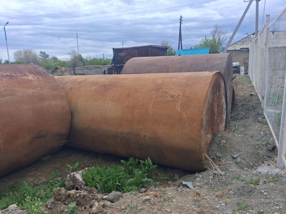 Продам емкость для воды гсм