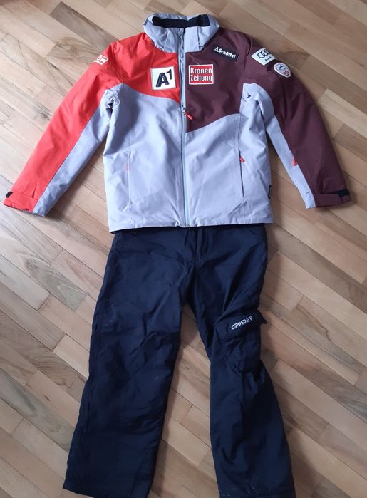Vând geacă şi pantaloni schi pentru copii