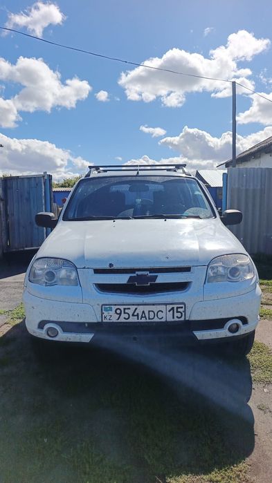Chevrolet Niva, 2011