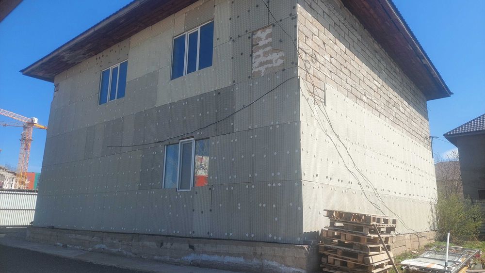 Продам коттедж недостроенный