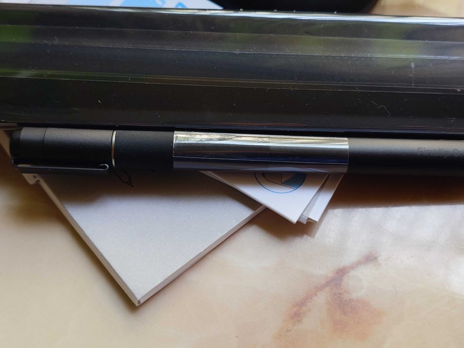 Tabletă grafică Wacom Intuos Pro Paper Edition – Pachet complet, foarte întreținută