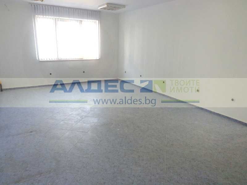 Дава се под наем Офис в София, Кръстова вада - 270 кв.м за 1994.61 € - Снимка #12