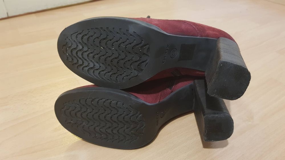 Елегантни дамски боти GEOX