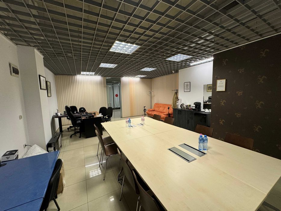 Дава се под наем Офис в Пловдив, Център - 50 кв.м за 199.41 € - Снимка #2