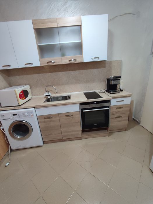 Дава се под наем Едностаен апартамент в Пловдив, Индустриална зона - Юг - 35 кв.м за 255 € - Снимка #1