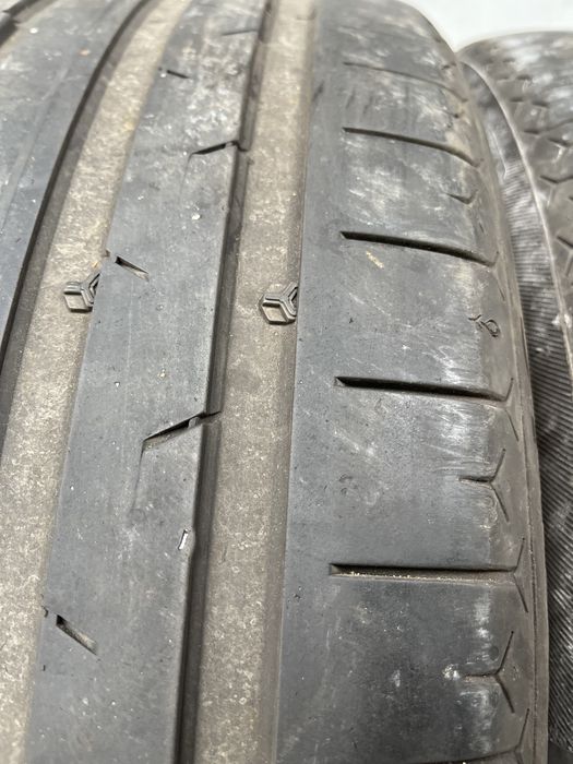 2 бр. летни гуми 255/35/21 Continental DOT 1721 4,5 mm