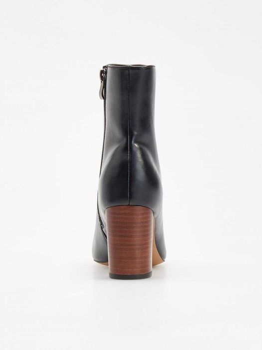 Botine cu toc, negre,  marimea 40