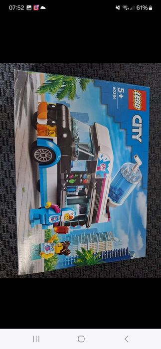 Vând lego cod 60384