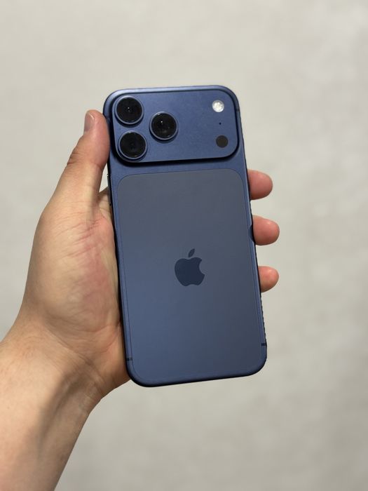 iPhone 17 Pro Max / 256Gb / 100% / новый