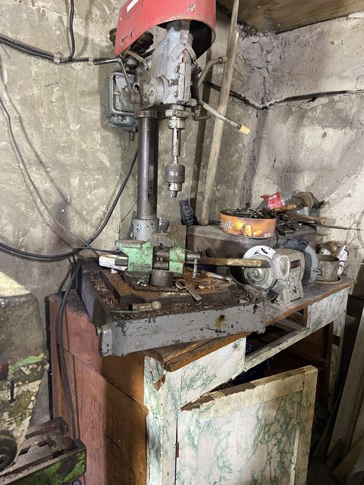 Сверлильный станок