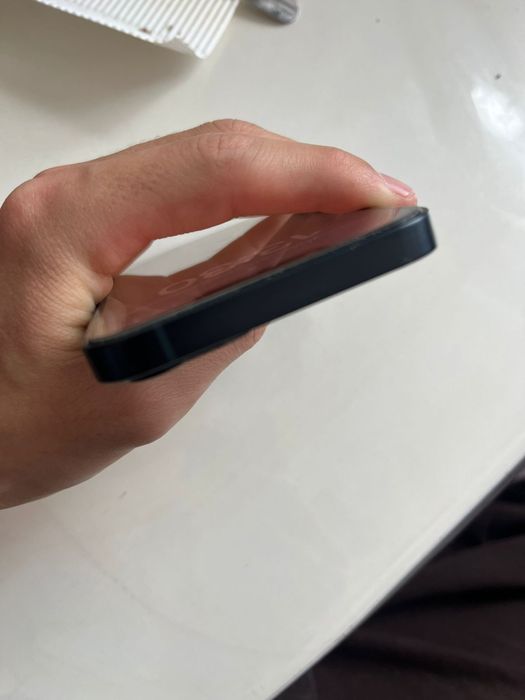 Продам Айфон 13 /128 гб