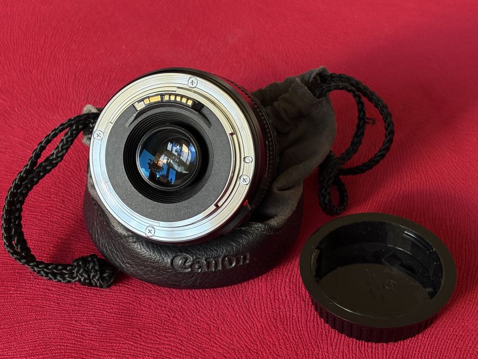 Obiectiv Canon EF 28-105mm f/3.5-4.5 USM