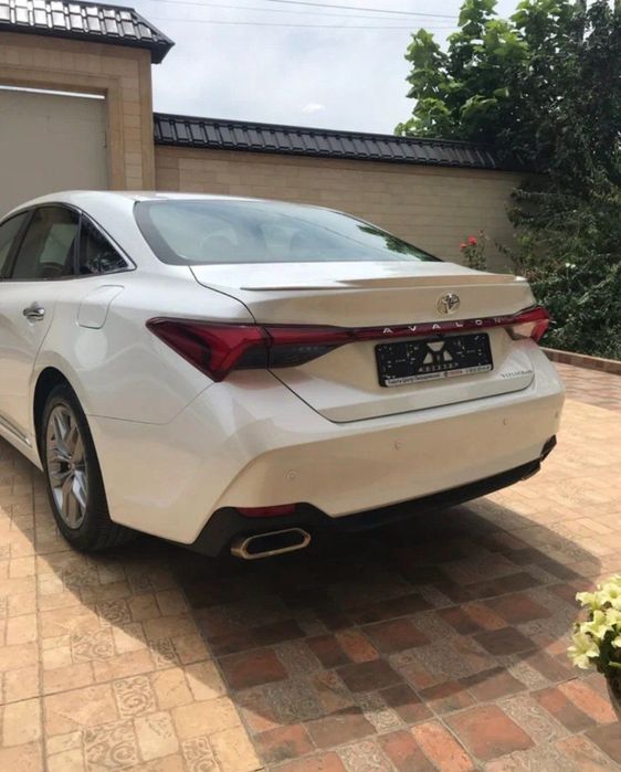 Toyota AVALON  2022