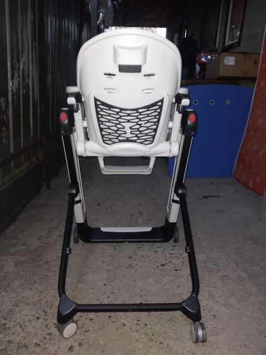 Детский стол для кушанье