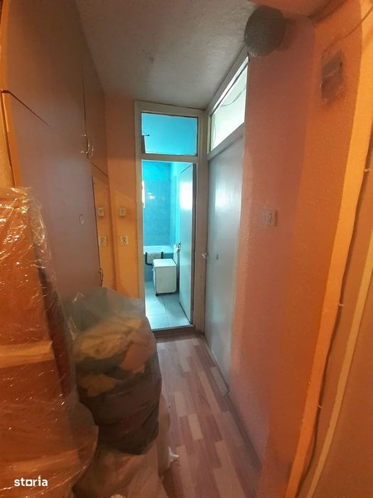 Apartament 4 Camere Decomandate, 80 mp, 2 Balcoane, etaj Intermediar,