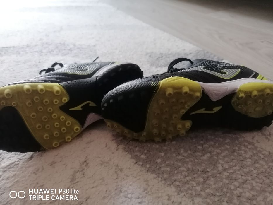 Adidași fotbal JOMA