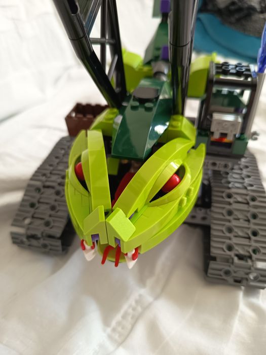 Lego ninjago 9457- Fangphyre wrecking ball