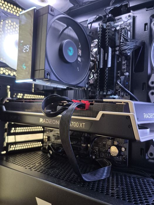 Rx 6700xt XFX QlCK 12gb Vram