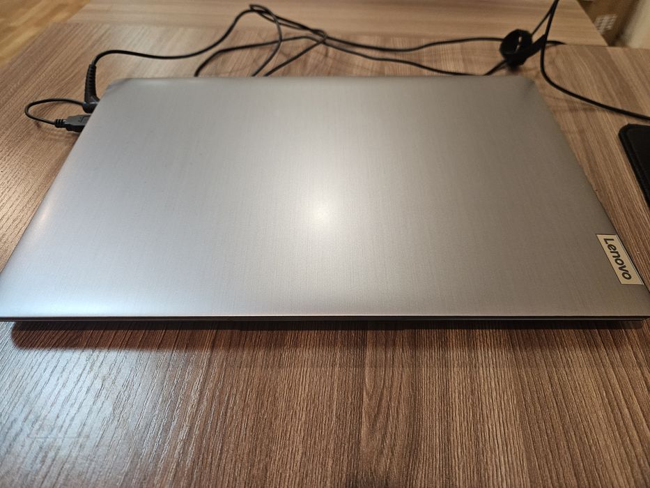 Lenovo ideapad 3
