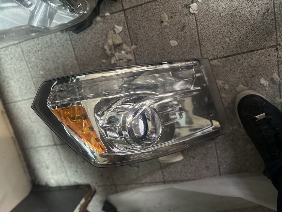 Фар Додж Рам Фар за Dodge Ram (след ) 2018 г.