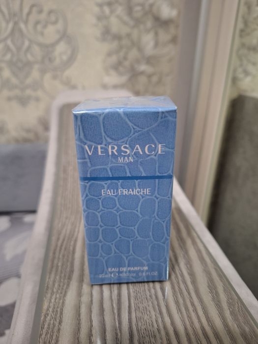 Versace man eau fraiche 22 ml 7000 тг.