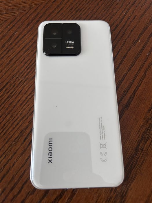 Продам Xiaomi 13