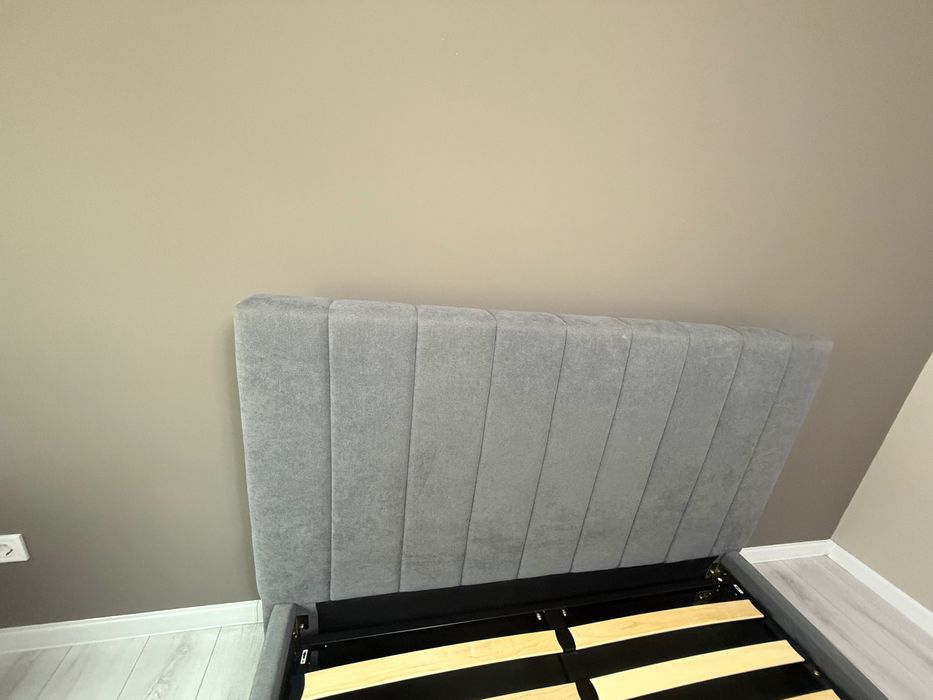 Тапицирана спалня от Юск 140/200 см.