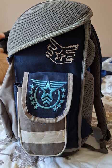 Раница за момче до 4 клас