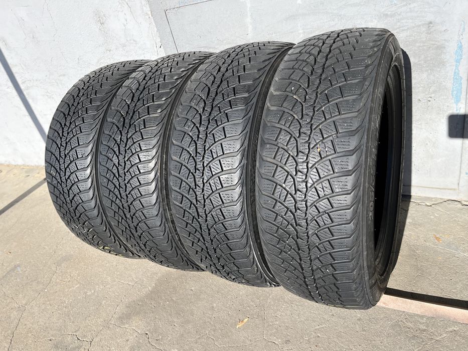 4 бр. зимни гуми 205/55/17 Kumho DOT 1919 6-7 mm