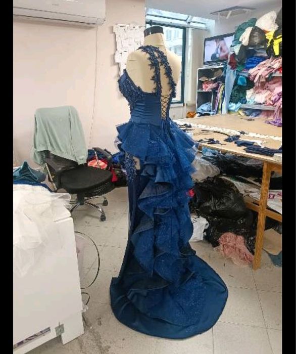 Абитуриентска-бална рокля