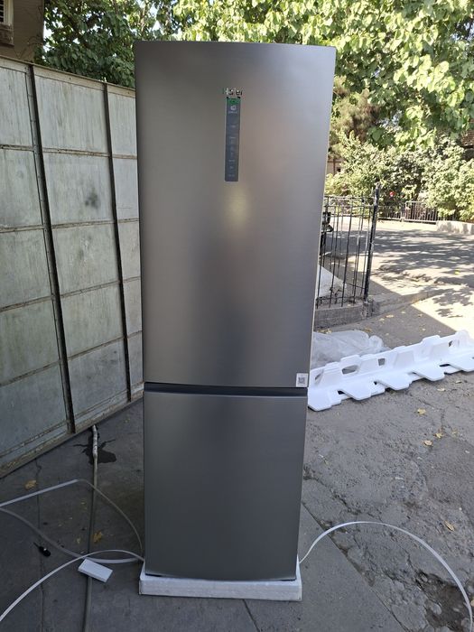 Срочно продаётся холодильник Haier абсолютно новый 3 года гарантия ест