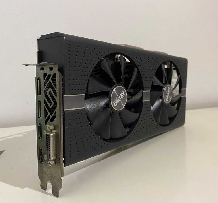 Placă video gaming AMD RX580 de 8GB, Nitro+ pe 256 biți